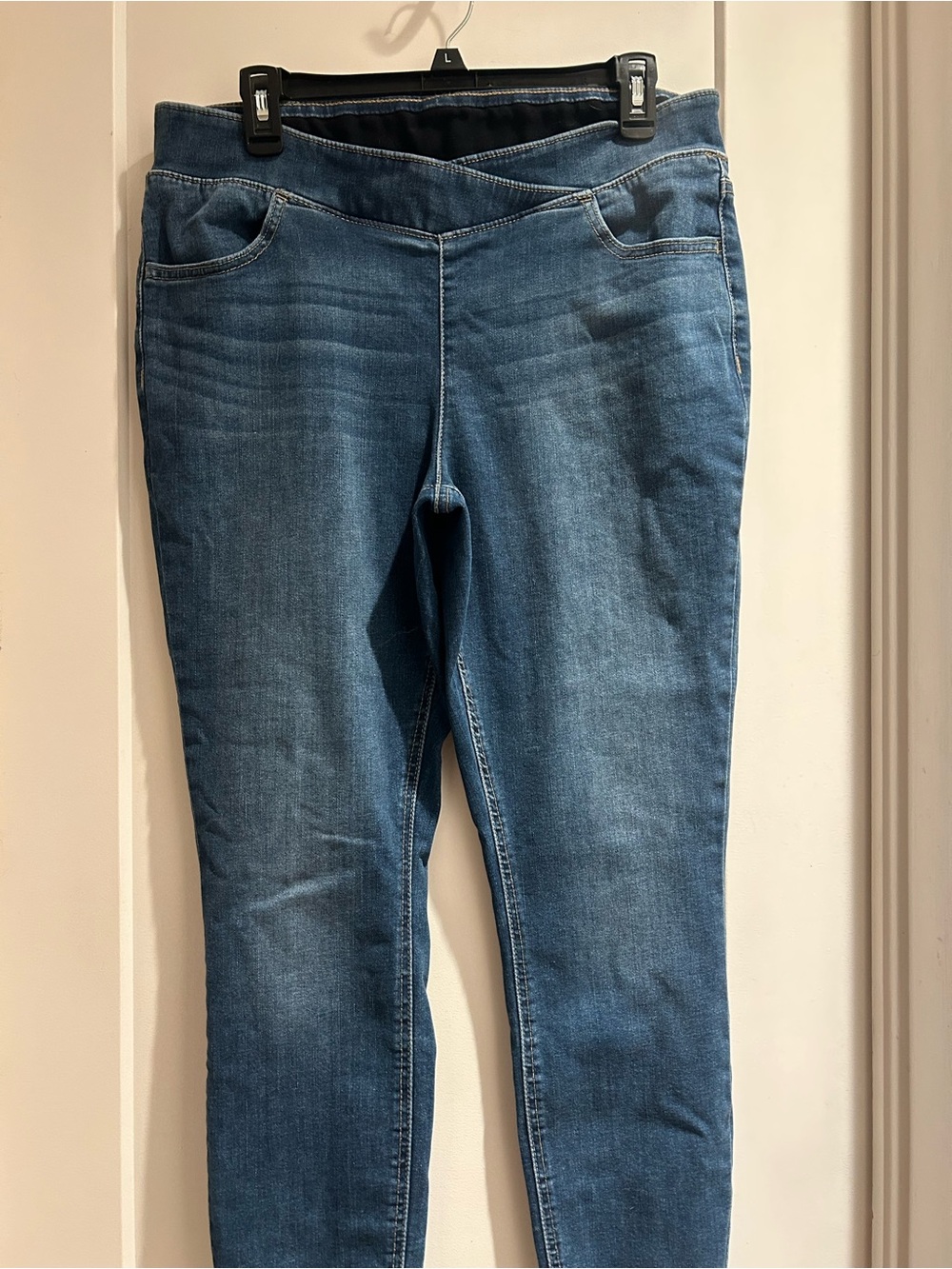 Maurices Women's Medium Blue Stretch Jeggings